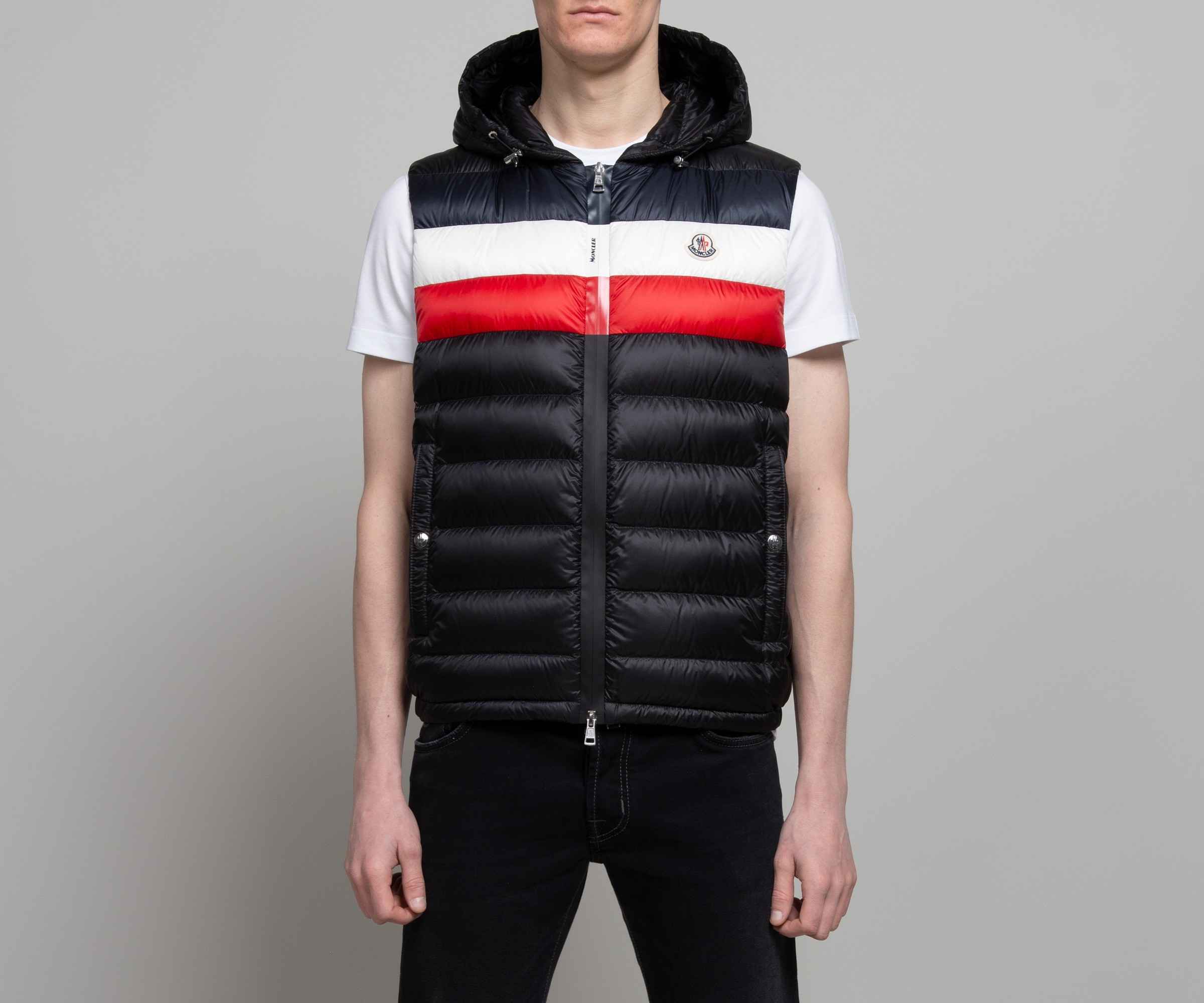 Moncler bodywarmer with hood on sale