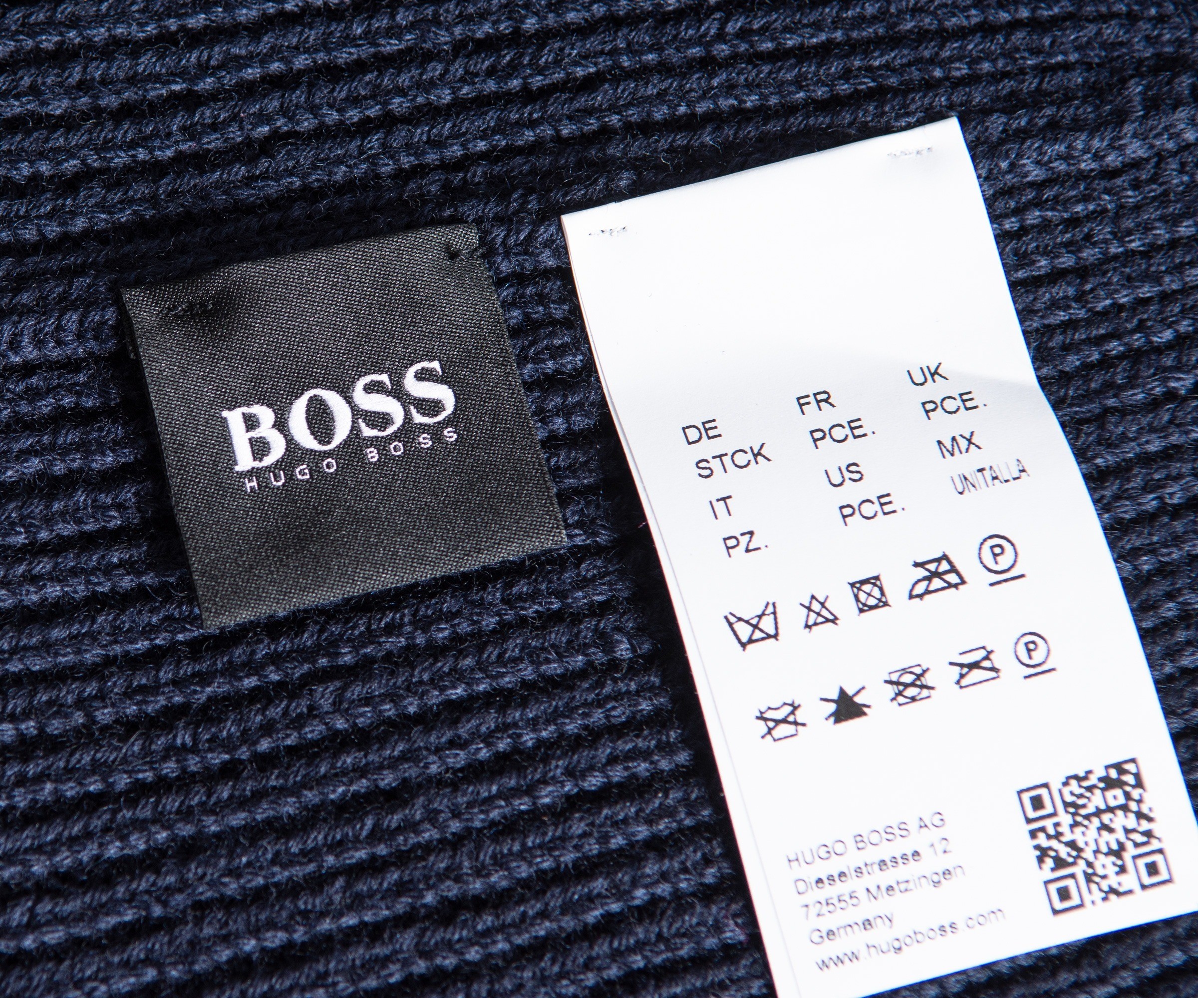 Hugo Boss 'Fati 03' Knitted Beanie Hat Dark Blue