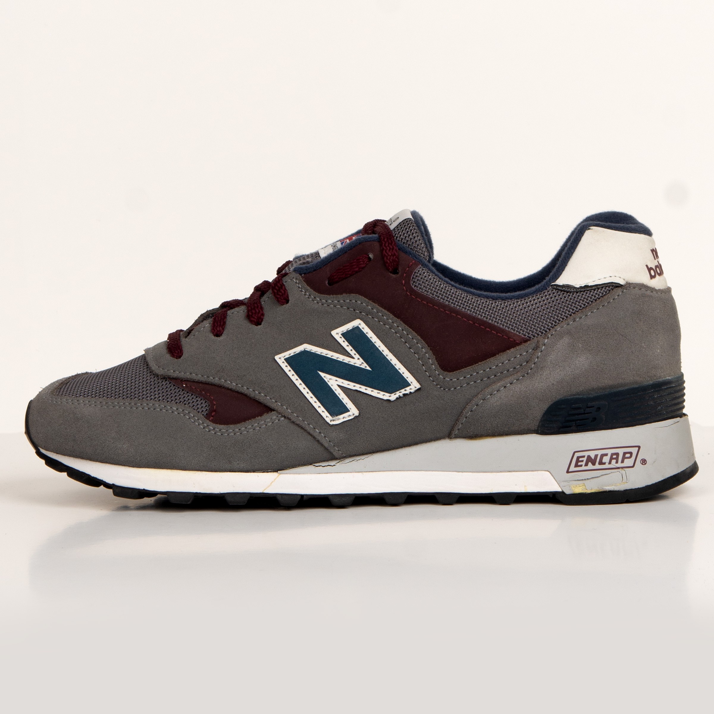 RE-POCKETS NEW BALANCE TRAINERS 577 GREY